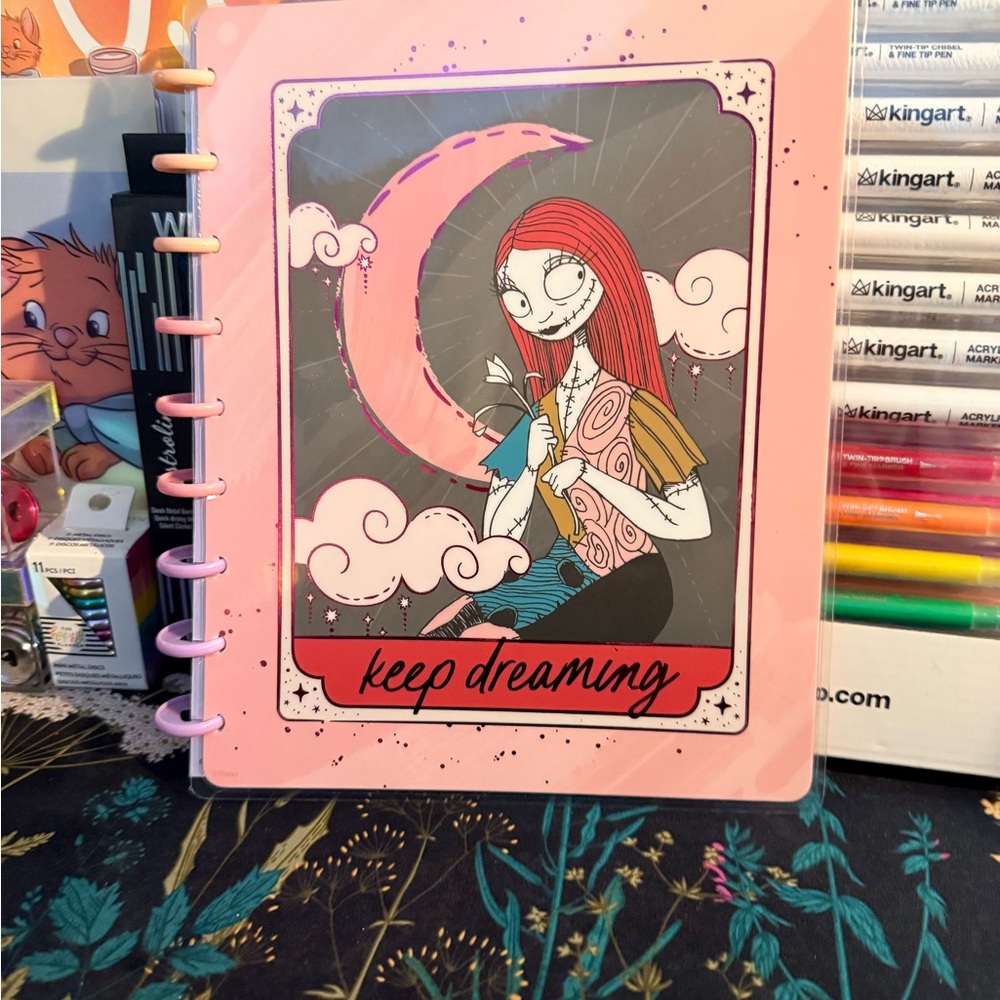 Happy Planner Disney Nightmare before Christmas Classic Notebook W/metal discs - Picture 3 of 13